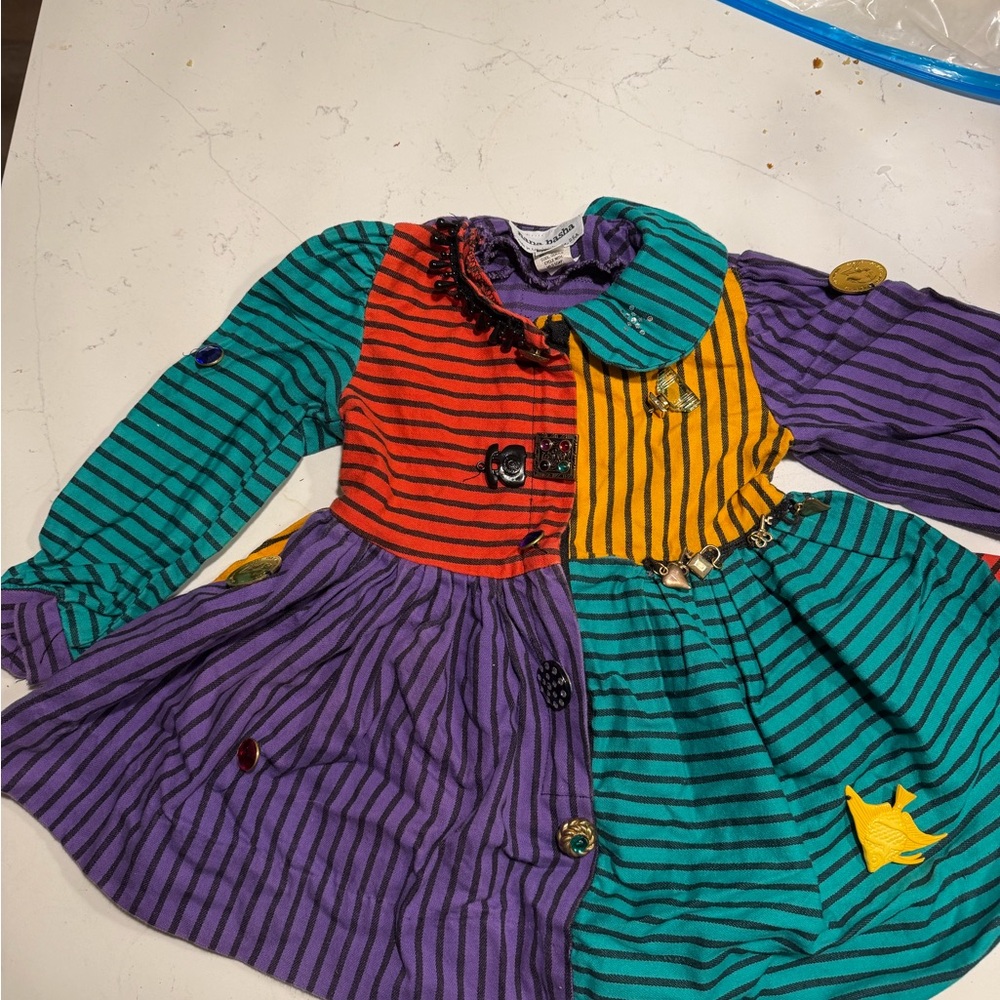 Vintage NANA BASHA! 2T